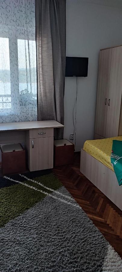 Casa Rebeca Hotel Orşova Екстериор снимка