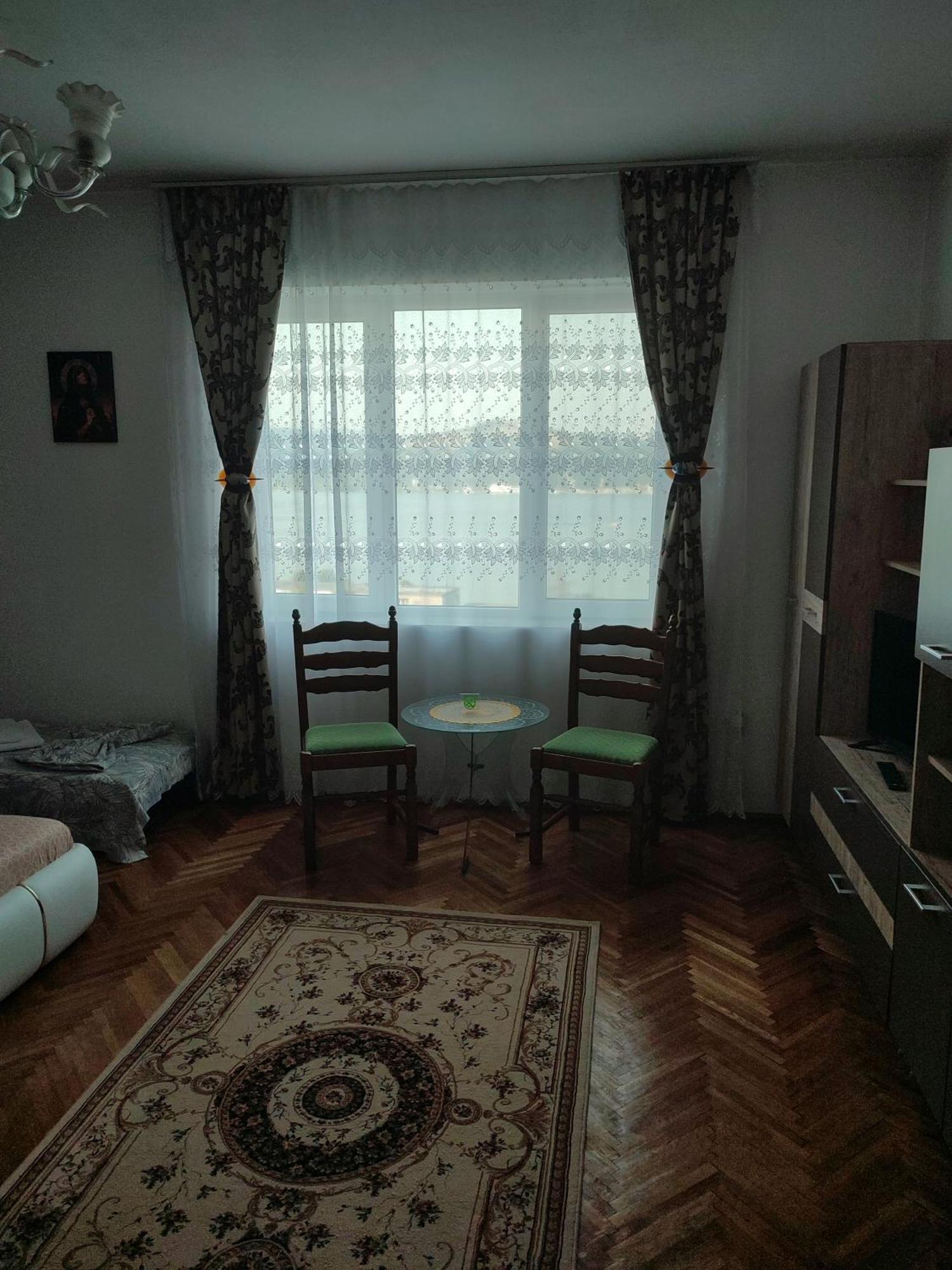 Casa Rebeca Hotel Orşova Екстериор снимка